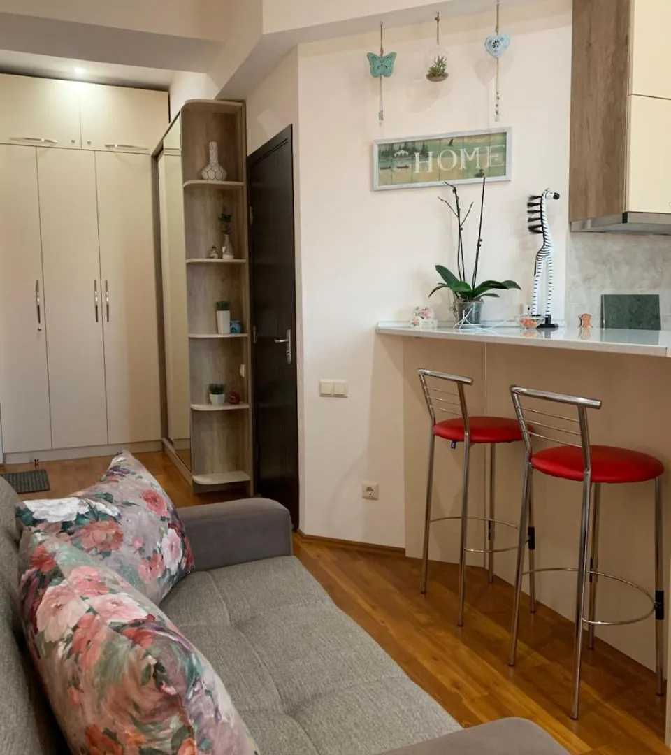 Garnet Apartamento Tbilisi 0*,  Geórgia